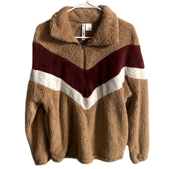 Forgotten Grace Camel-Combo Fuzzy Pullover - Picture 2 of 4